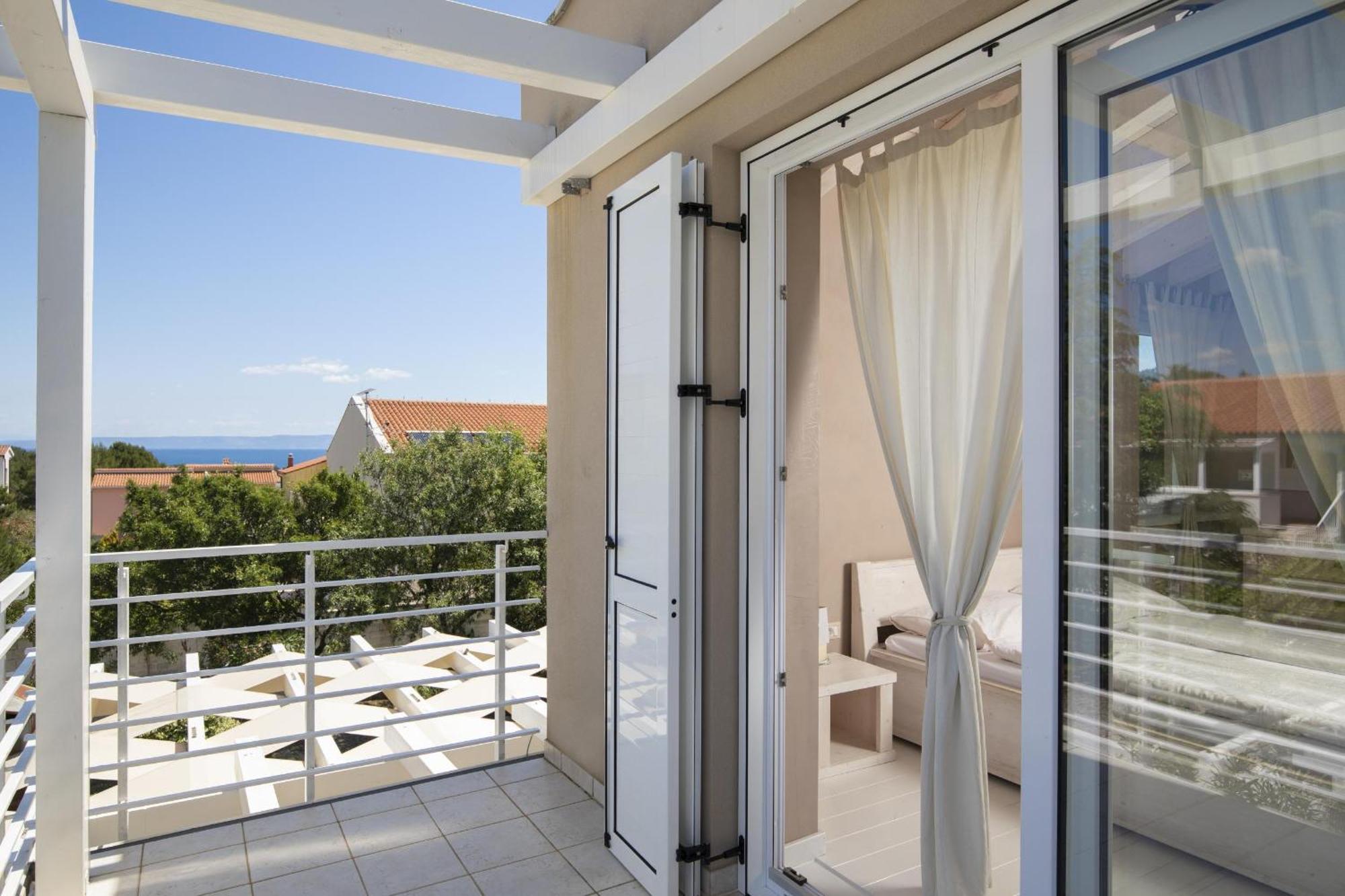Villa Bella - Beautiful And Modern House With Pool, Souna, Jacuzzi & Playground, Liznjan - Istra エクステリア 写真
